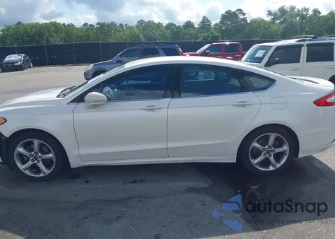 2014 Ford Fusion Se z USA, uszkodzony, nr VIN 1FA6P0H73E5364839